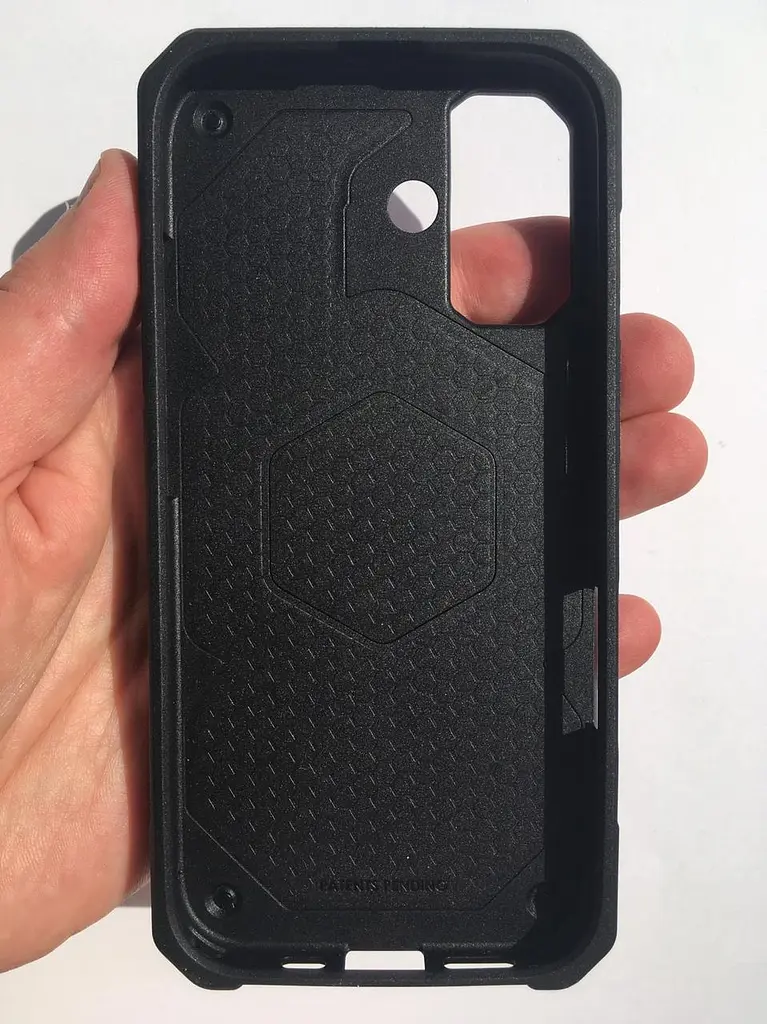 Чохол протиударний для iPhone 17 UAG Monarch Pro MagSafe Carbon Fiber Red 114516119042 - фото 7