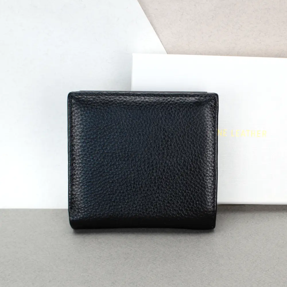 Женский кожаный кошелек Classic 8848A-15 на кнопке черный - фото 3