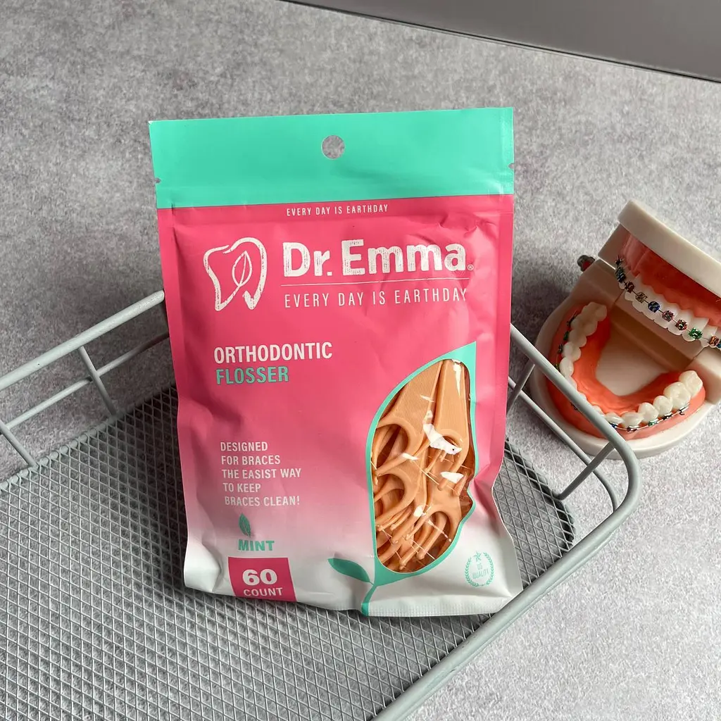 Зубна нитка на тримачі Dr.Emma Orthodontic flosser для брекетів, 60 шт