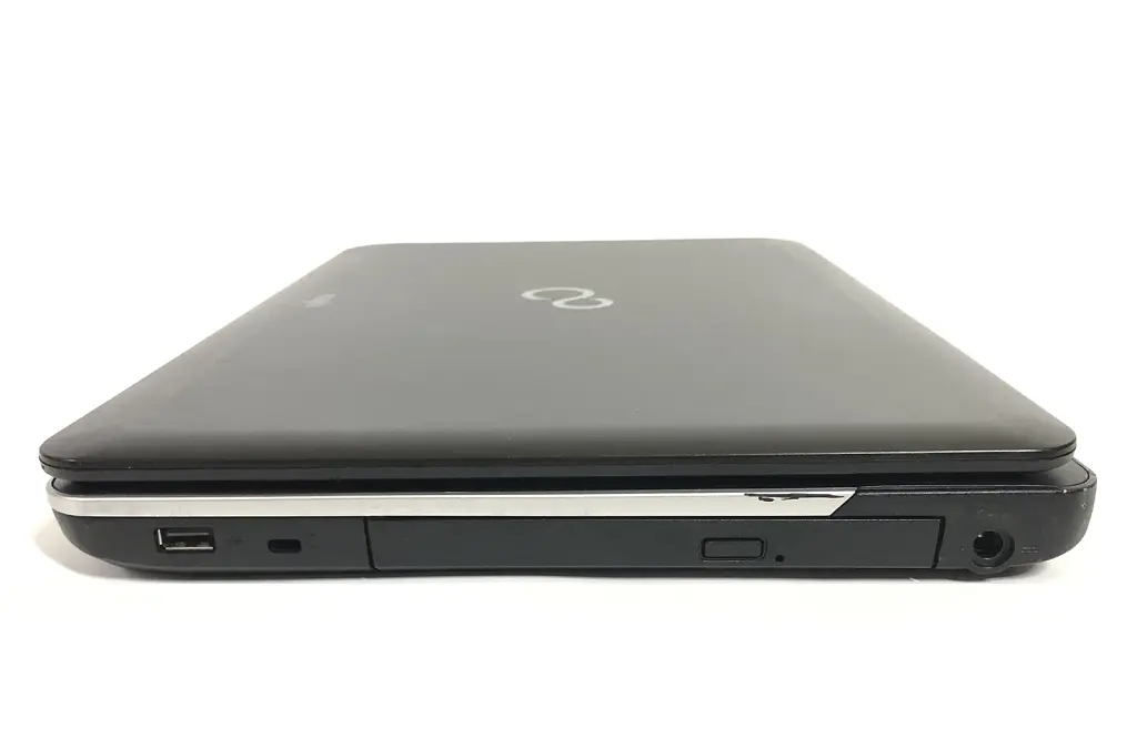 Ноутбук Fujitsu Lifebook A512 / 15.6" (1366х768) / i3-3110M / 8GB / 320GB HDD / Win10Pro - Б/в - фото 8