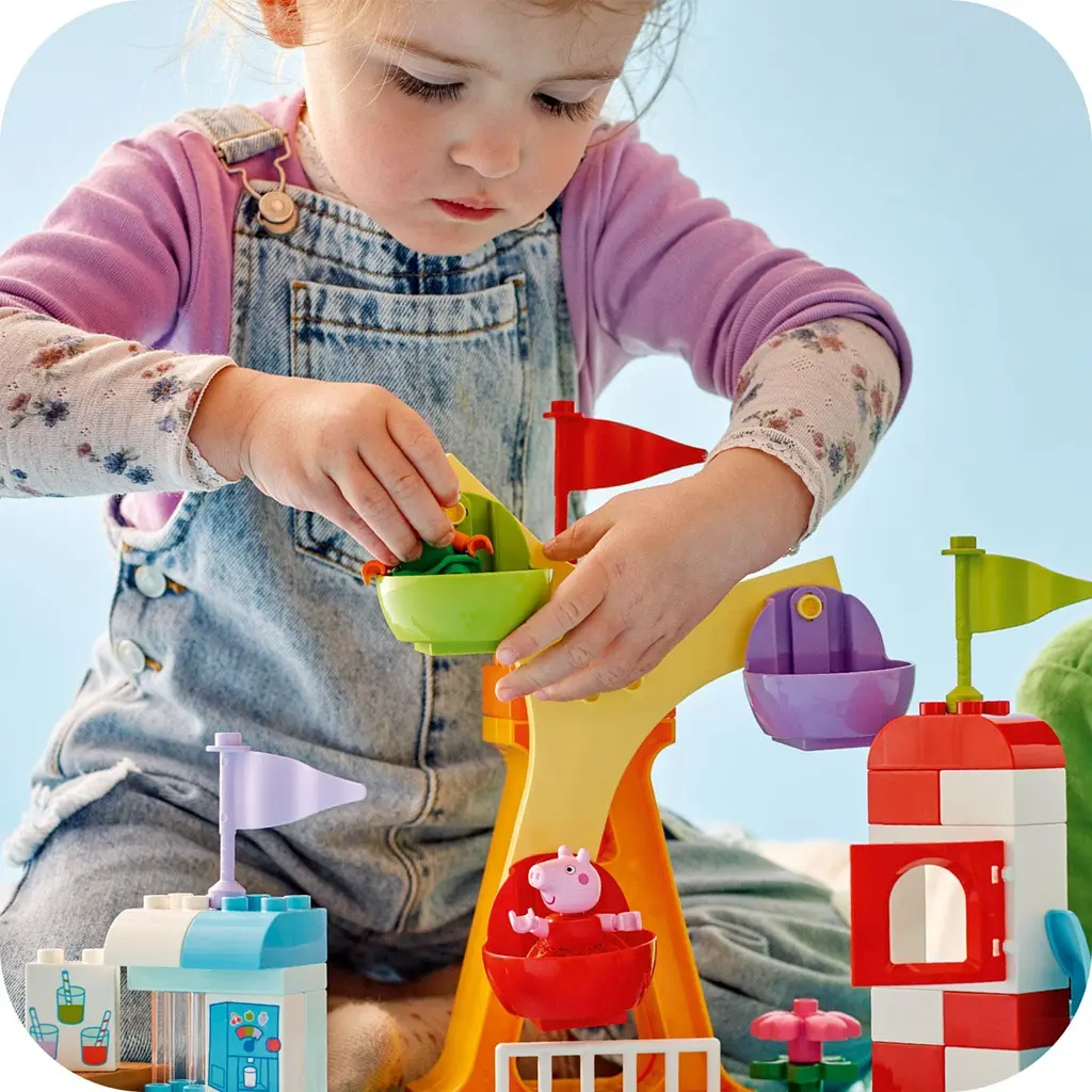Конструктор LEGO DUPLO Peppa Pig Ярмарка развлечений 53 детали (10453) - фото 8