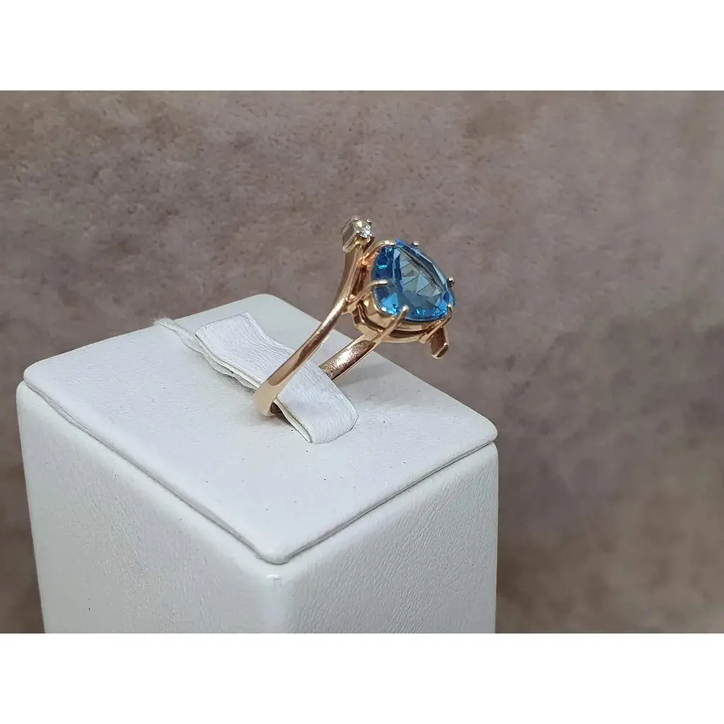 Золоте кільце Гаразд з діамантами і топазом. 3022221 18,5 - фото 4