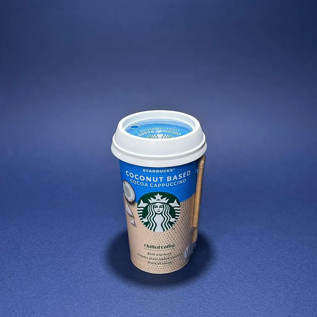 Кофейный напиток Starbucks Coconut Based Cocoa Cappuccino 220 мл