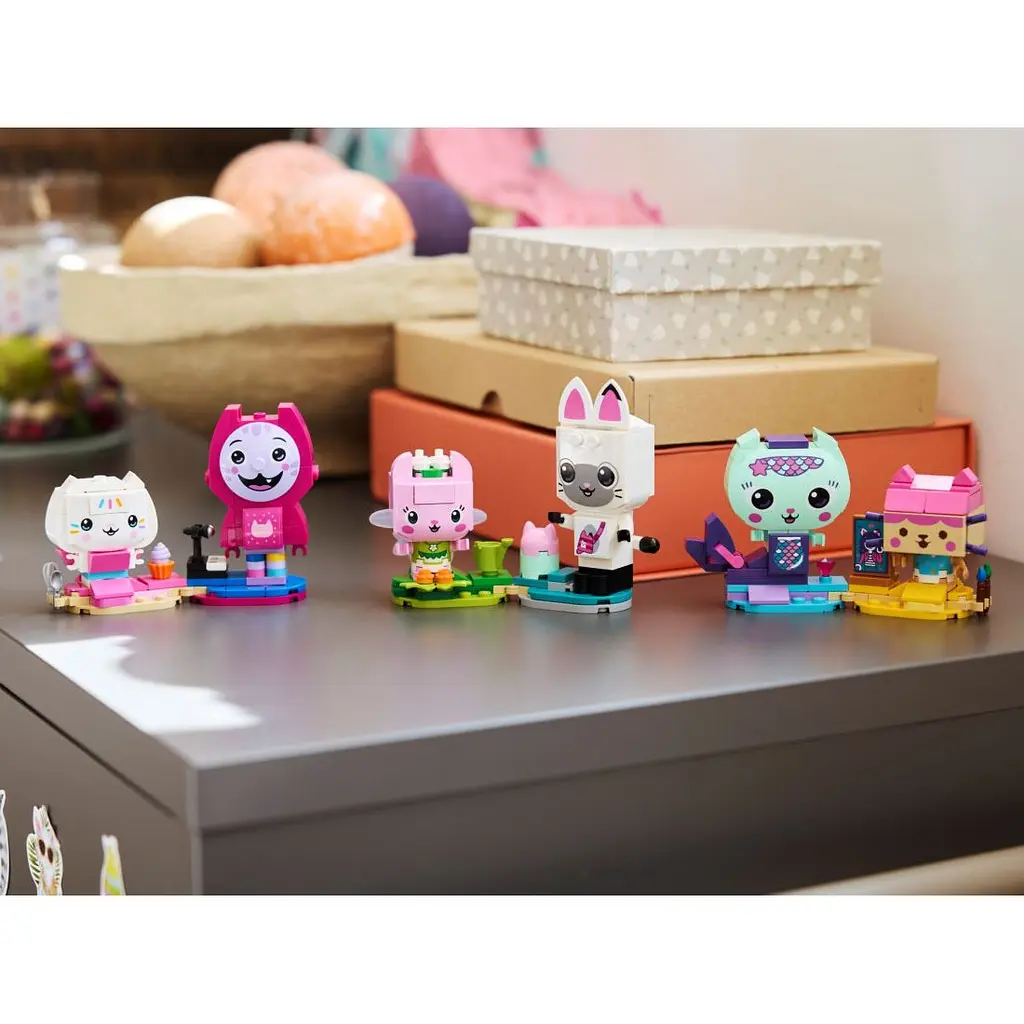 Конструктор LEGO Gabby's Dollhouse Друзі-коти Ґаббі з кубиків 324 деталі (11215) - фото 7
