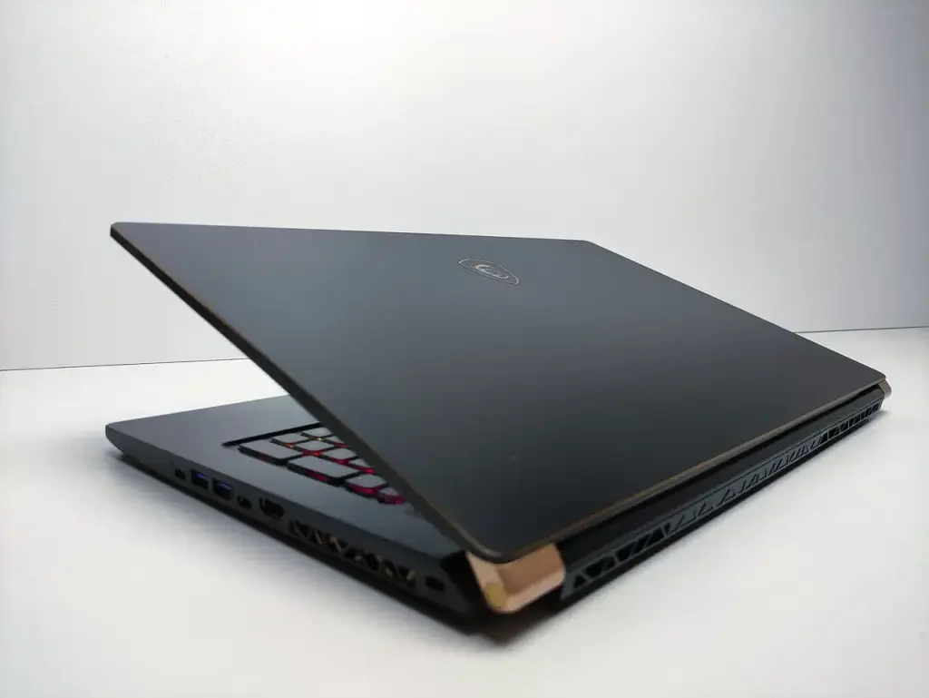 Ноутбук MSI GS75 Stealth|RTX2080 8GB | i7-9750H|16 RAM/512 GB SSD Refurbished - фото 4