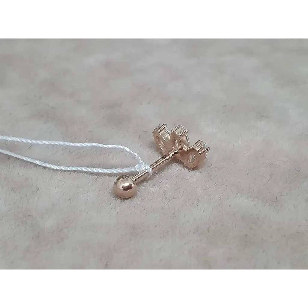 Золотая серьга для пирсинга хеликса Ирий с фианитами. З40034ШТ - фото 4