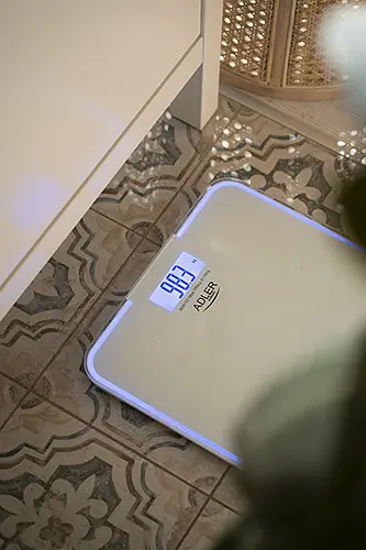 Ваги підлогові Adler AD 8183 до 180 кг скляна платформа з підсвічуванням - фото 8