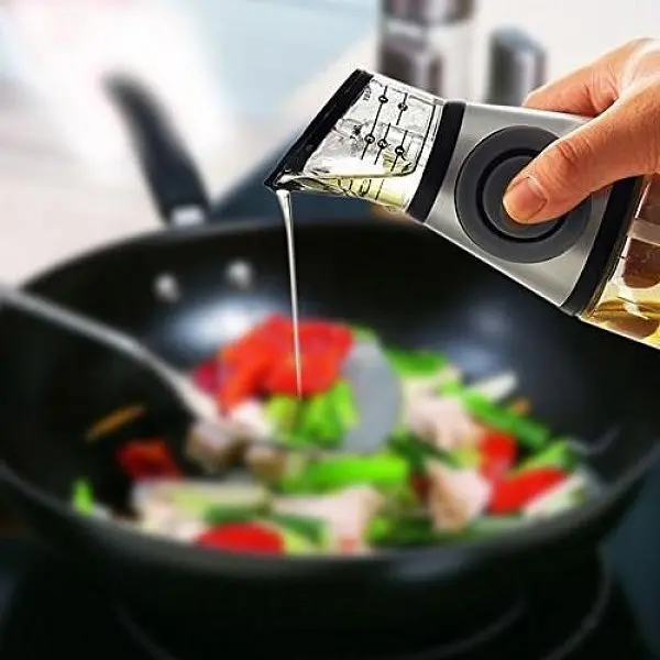 Пляшка з дозатором для олії та оцту масляний диспенсер UKC Press and Measure Oil Dispenser 500 мл - фото 6