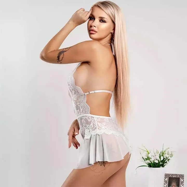 Сексуальний боді-пеньюар з відкритою спиною S/M білий K1009-2 - фото 4