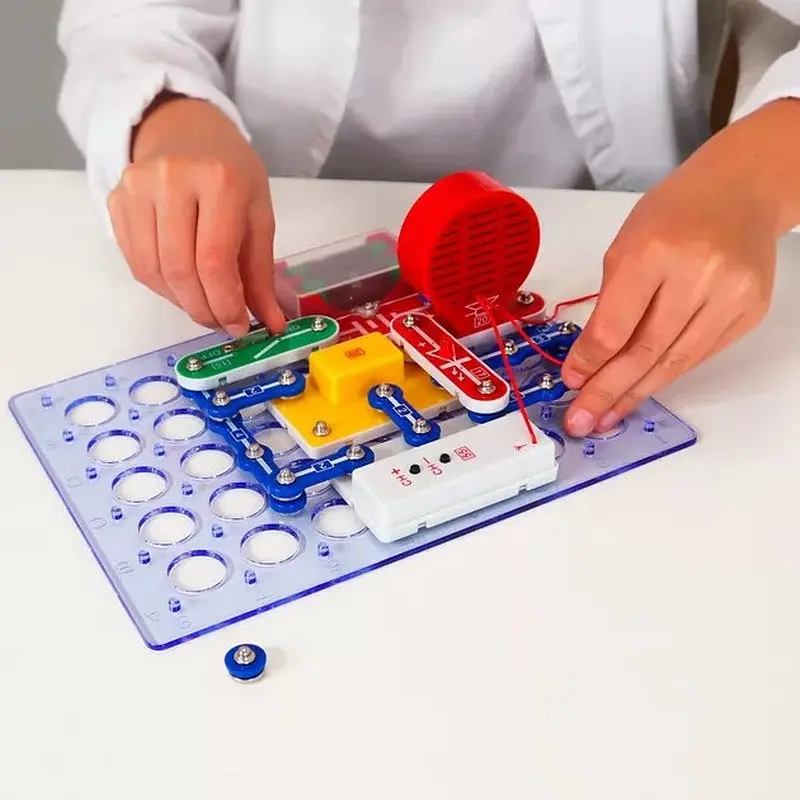 Конструктор електронний Збираємо радіо Doka D70703 музика та світло - фото 3