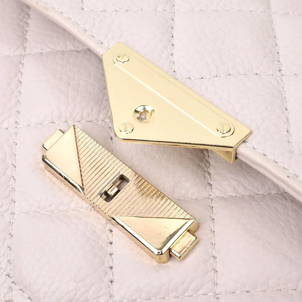 Витончена сумка жіноча з оригінальною клямкою з натуральної шкіри Vintage 22672 біла - фото 7