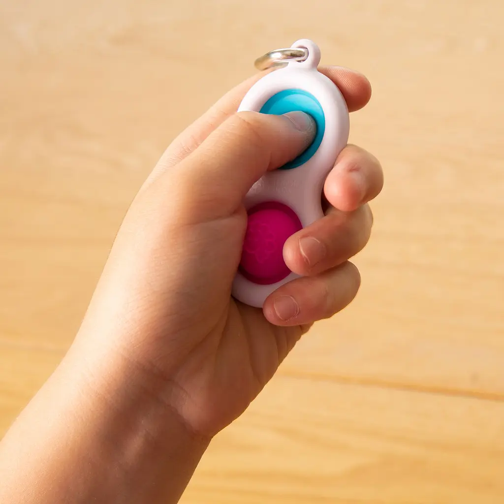 Сенсорный антистресс-брелок Fat Brain Toys Simpl Dimpl Кнопки 1 шт. цвет в ассортименте (F2111ML) - фото 6