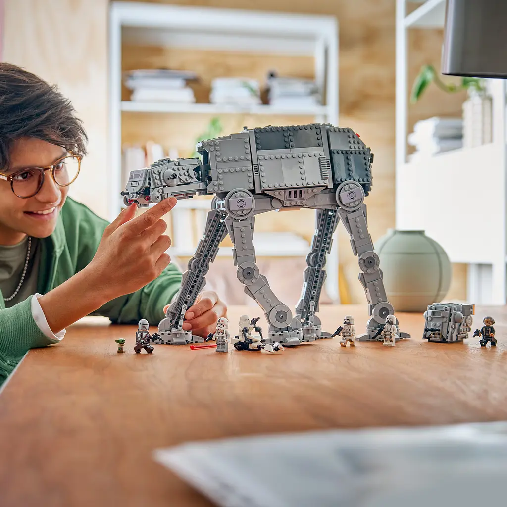 Конструктор LEGO Star Wars Осколок Імперії AT-AT™ з INT-4 1453 ел. (75454) - фото 11
