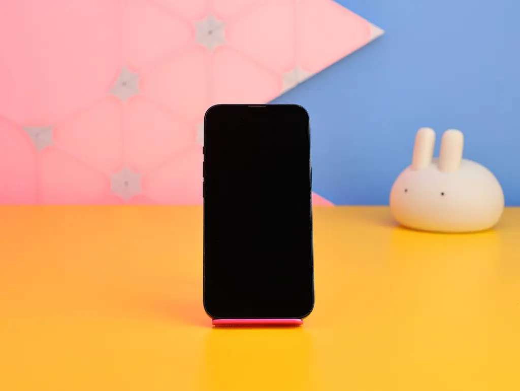 Смартфон Apple iPhone 13 128GB Midnight (MLPF3) Б/В [163397] - фото 3