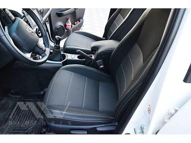 Авточохли модельні MW Brothers для Toyota Hi-Lux c 2015 - фото 5