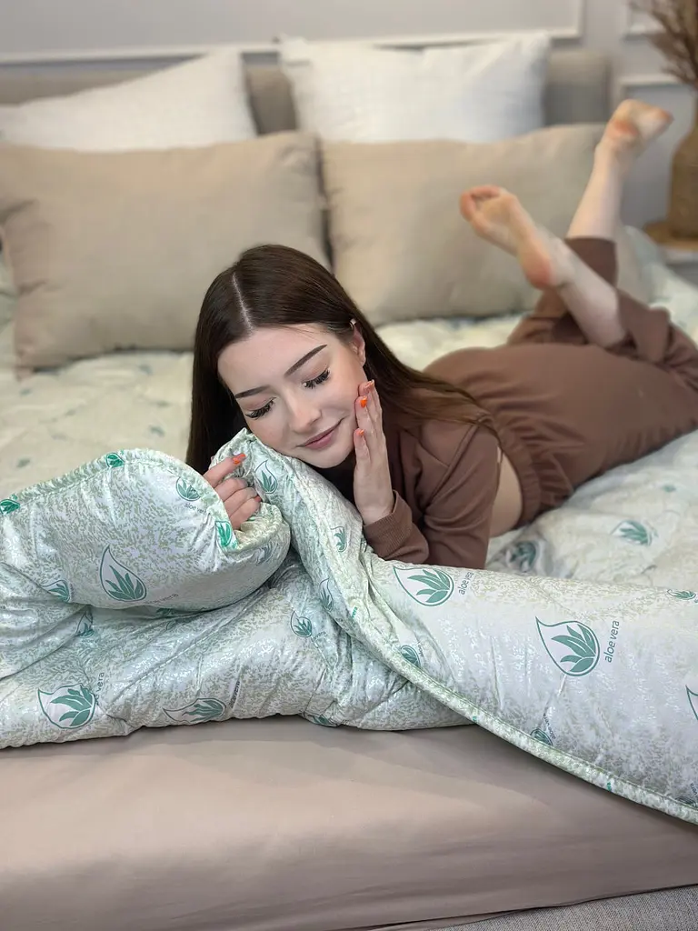 Ковдра євро стьобана зимова з волокна Aloe Vera Leri Max 21524 200х215 см біла - фото 9