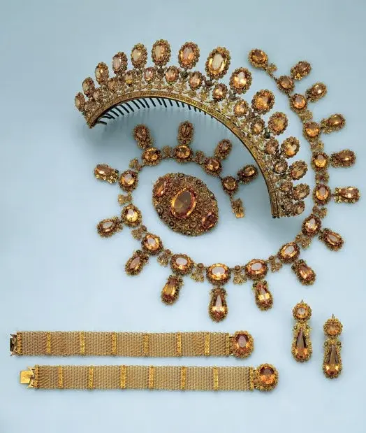 Understanding Jewellery - фото 8