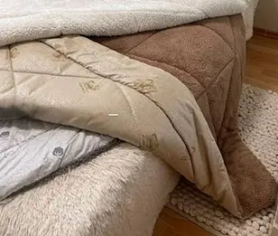 Ковдра двоспальна стьобана зимова з верблюжої вовни Leri Max 21485 180х210 см коричнева - фото 2