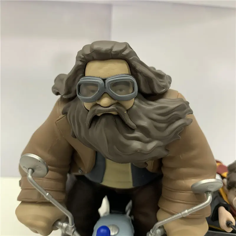 Диорама Q-Fig Max Гарри и Хагрид на волшебном мотоцикле Harry Potter And Rubeus Hagrid 16.0 см НР 05.42 - фото 5