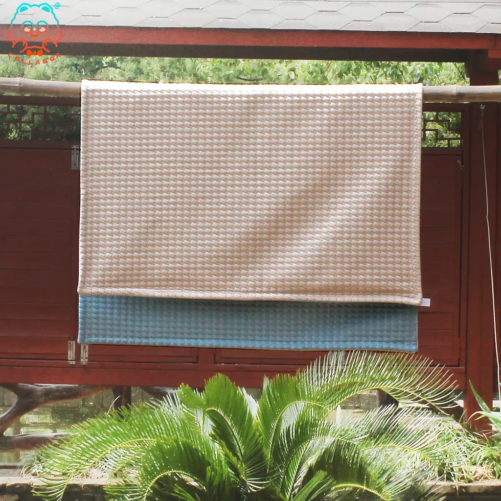 Охолоджувальна пелюшка для собак Collabor Summer cooling mat-stock Pink&Grey 70х100 см - фото 2