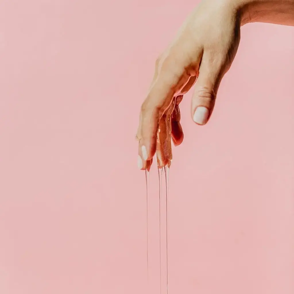 Розігрівальна олія Bijoux Indiscrets Light My Fire - Strawberry Bubblegum - фото 3