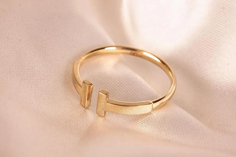 Каблучка Tiffany з жовтого золота 22 K-0031