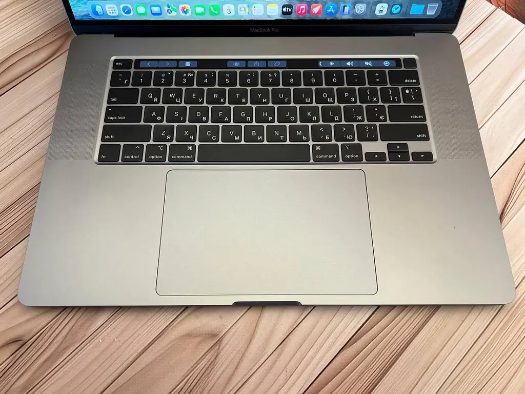 Ноутбук Apple MacBook Pro 16" i7-9750H/32/512 (C02DR632MD6R) Б/в - фото 2
