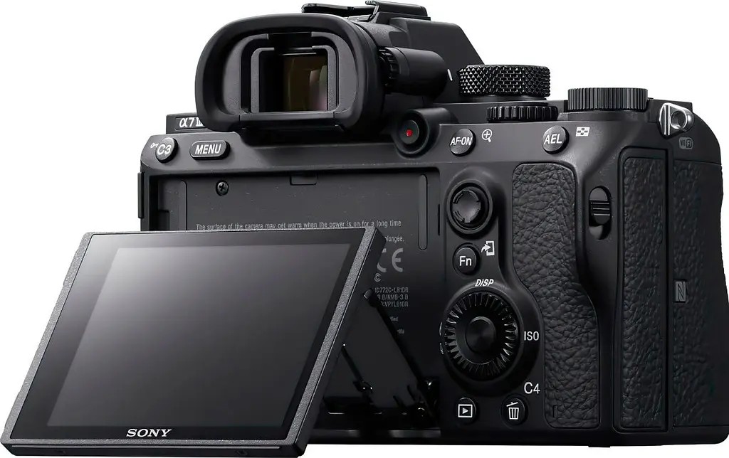 Бездзеркальний фотоапарат Sony Alpha A7 III Body Black (ILCE7M3B.CEC) UA [87425] - фото 4