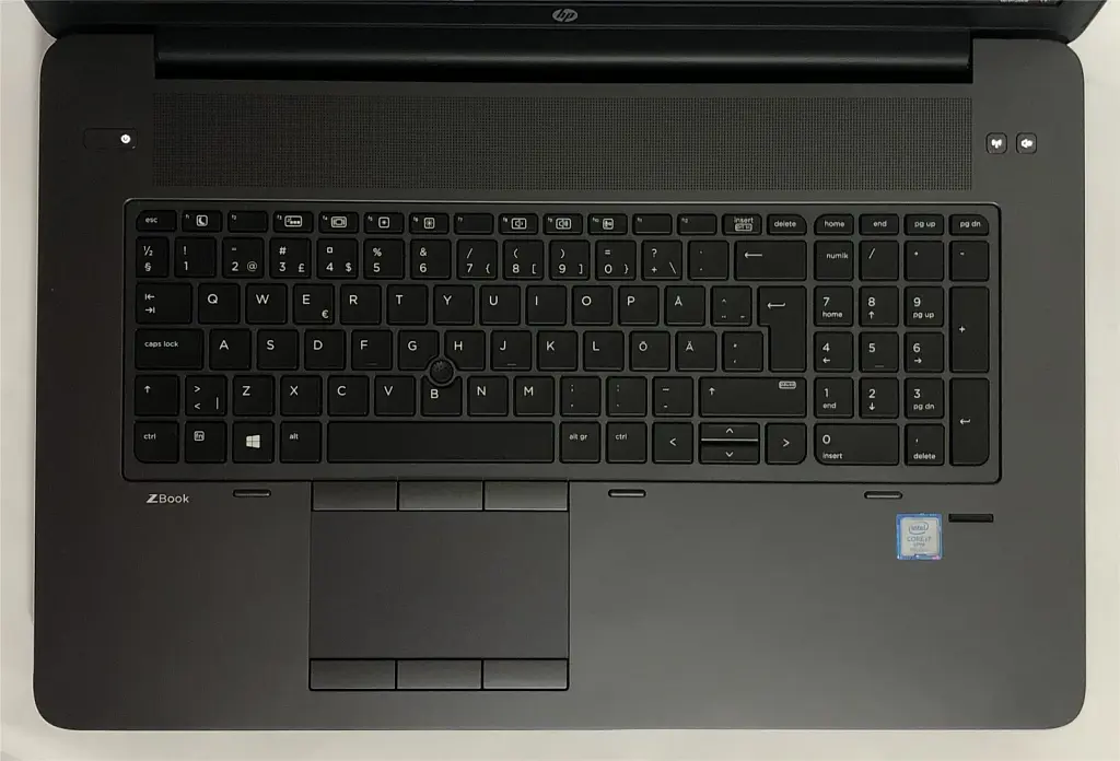 Ноутбук HP ZBook 17 G4 / 17.3" FullHD IPS / i7-7820HQ / 32GB / 500GB SSD / nVidia Quadro P3000, 6GB / Win10Pro / Backlight / сканер відбитка - Б/в - фото 5