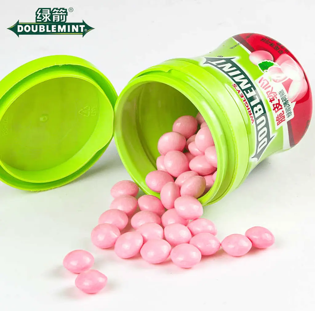 Драже Wrigley's Doublemint Strawberry Chewy Mint Candy 80г - фото 4