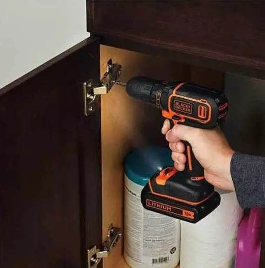 Акумуляторний дриль-шурупокрут Black+Decker без АКБ та ЗП BDCDD18N - фото 3