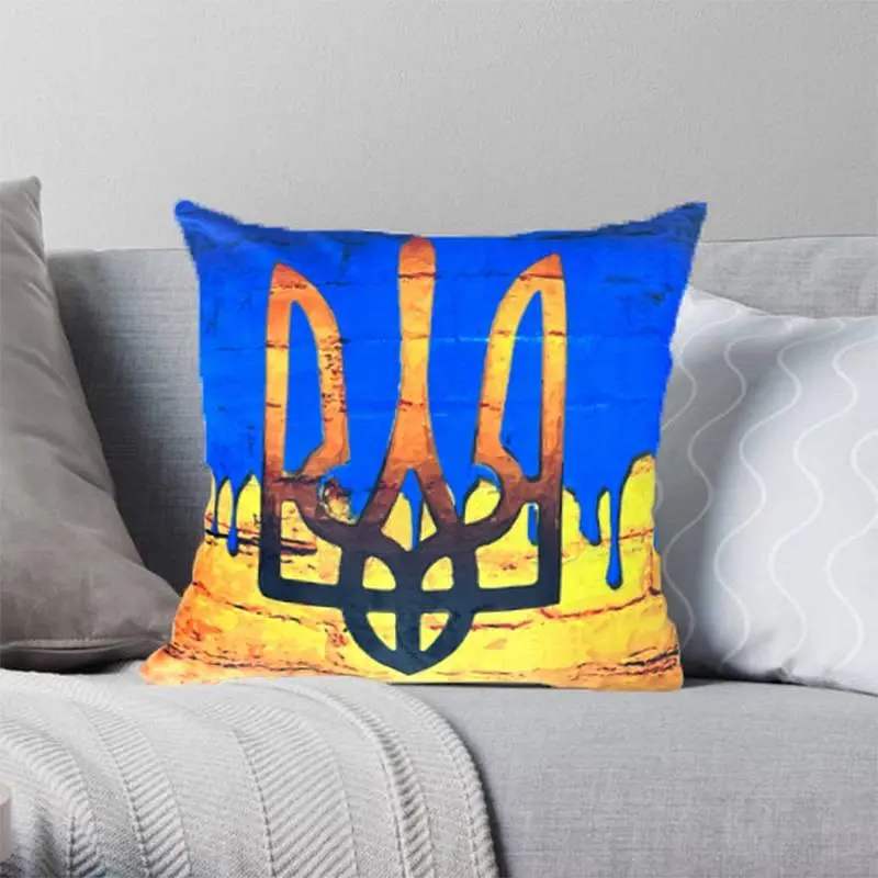 Подушка патріотична 3D Українська гордість 35х35 см - фото 2