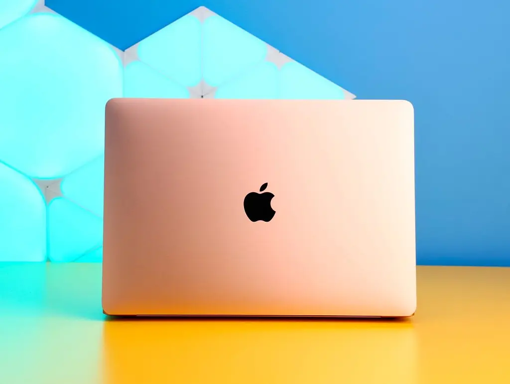 Ноутбук Apple MacBook Air 13" 8/256GB Gold Late 2020 (MGND3) Б/в [171484] - фото 5