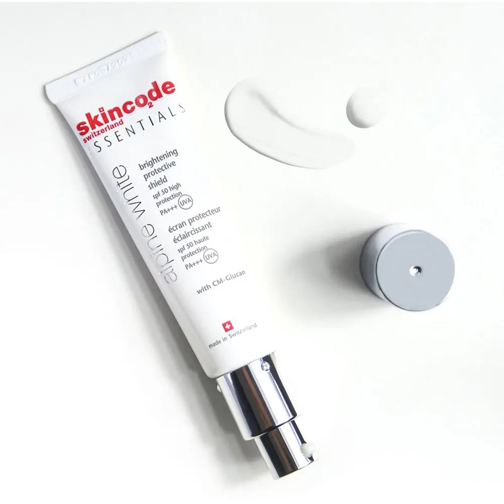 Емульсія для обличчя Skincode Essentials, SPF 50, 30 мл (1605) - фото 3