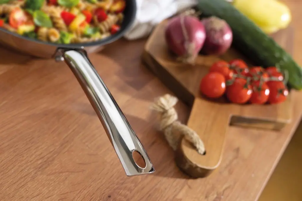 Сковорода Gorenje 24 см антипригарне покриття чорний kuh0016906 - фото 4