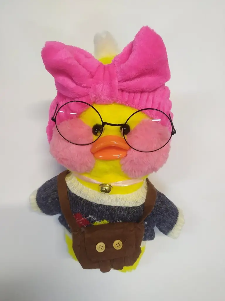 Мягкая Утка Lalafanfan Duck в одежде 30см в повязке в асортименте - фото 2