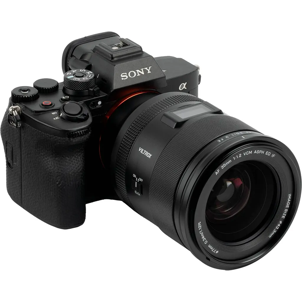 Об'єктив Viltrox AF 35mm f/1.2 LAB FE Sony E - фото 14