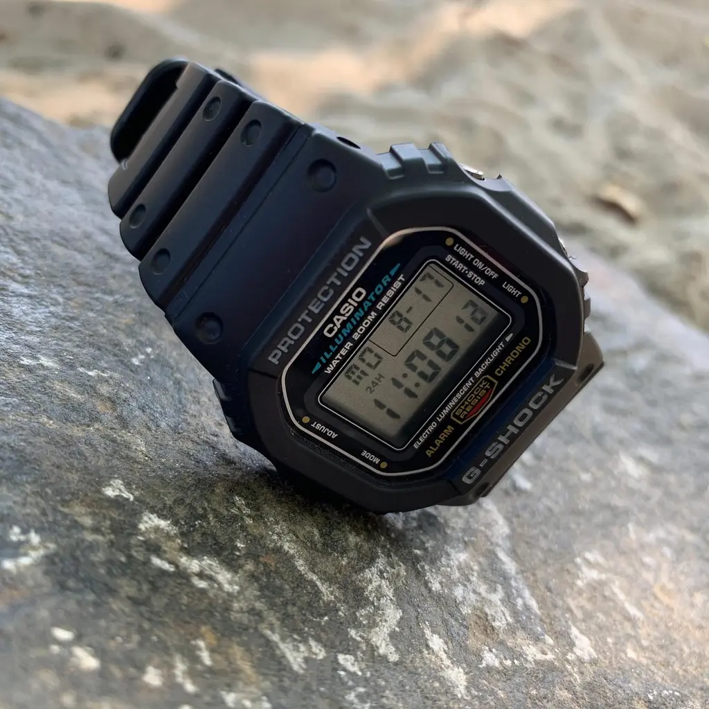 Протиударні годинники чоловічі наручні оригінальні японські Casio G-Shock DW-5600E-1VER з полімерним ремінцем - фото 7