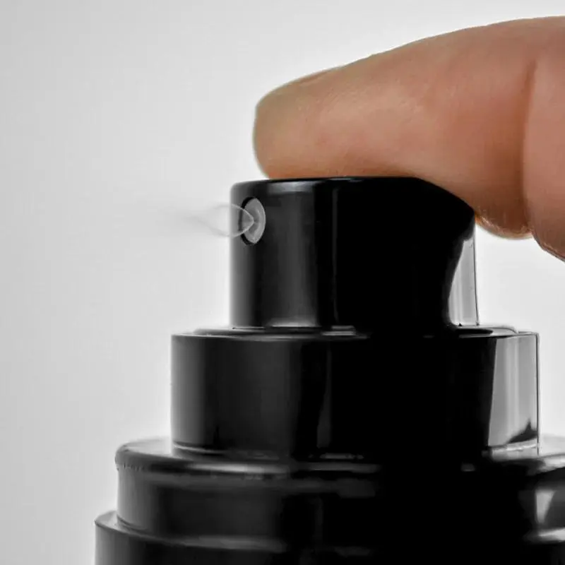 Спрей-фиксатор макияжа увлажняющий Veze Moisturizing Brightening Makeup Spray 100 мл - фото 3