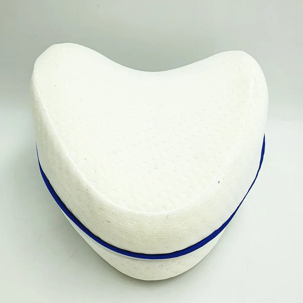 Ортопедична анатомічна подушка для ніг та колін з ефектом пам'яті LEG PILLOW біла - фото 7