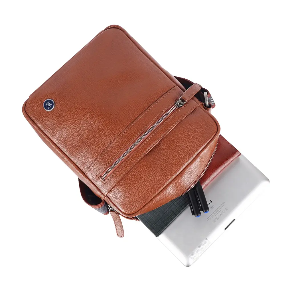 Сумка Brampton London Crossflow Tan (64405 TAN) - фото 10