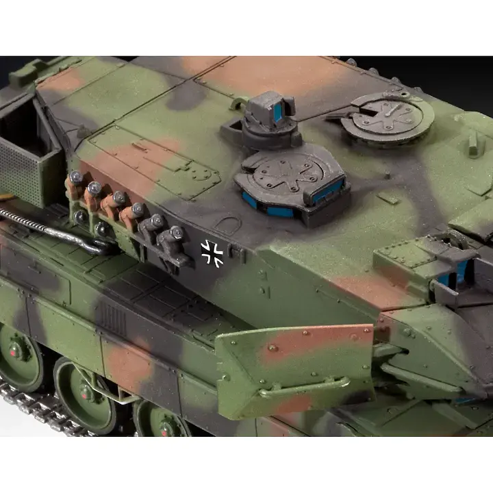 Збірна модель Revell Танк Леопард 2 A6/A6M (RVL-03180) - фото 5
