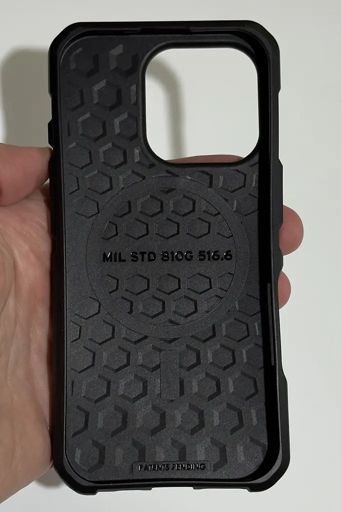 Оригінальний протиударний чохол для iPhone 16 PRO UAG Metropolis LT MagSafe Kevlar Black 114452113940 - фото 7