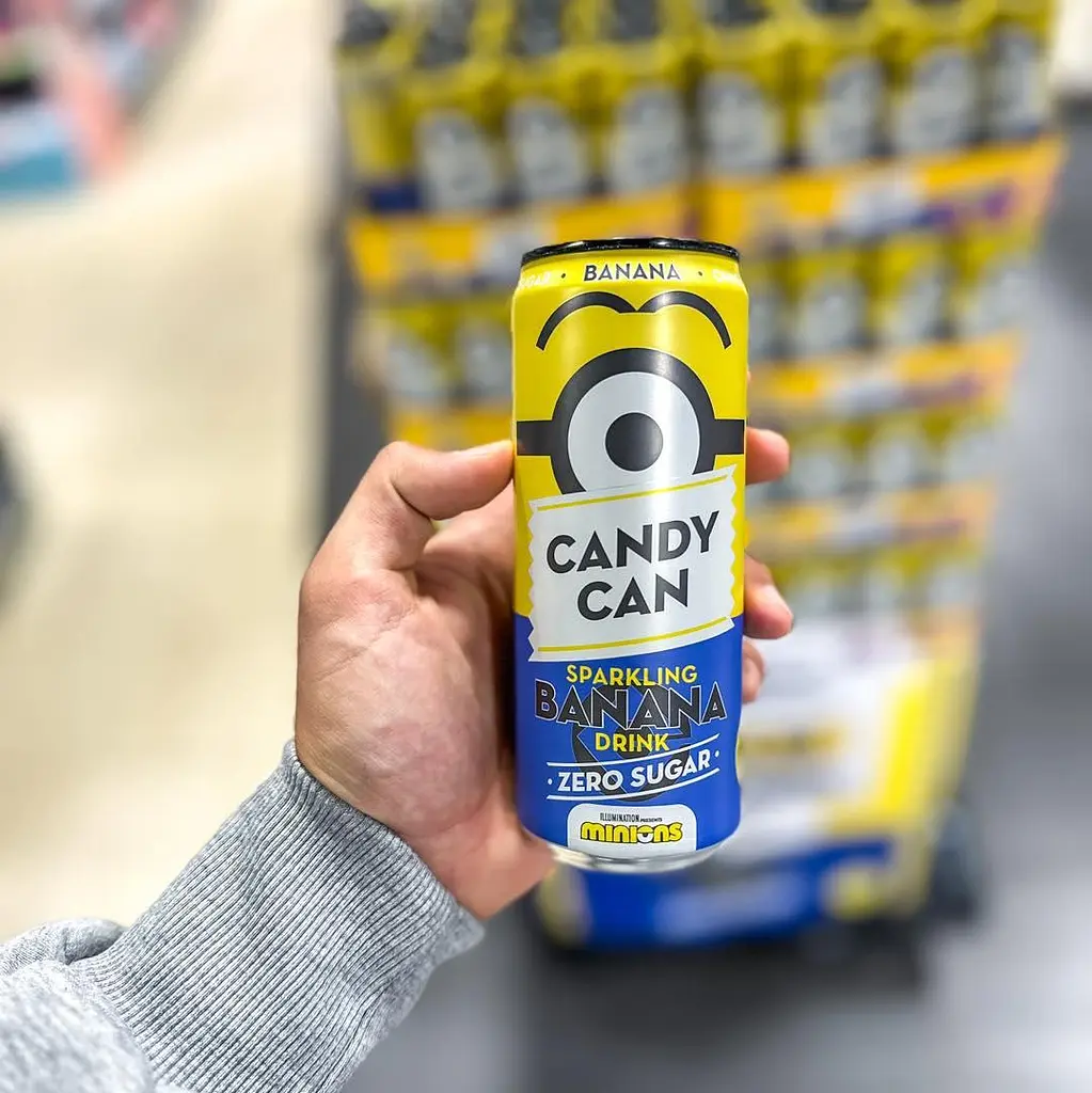 Газований напій Candy Can Minion Sparkling Banana Drink Zero Sugar 330 мл - фото 4