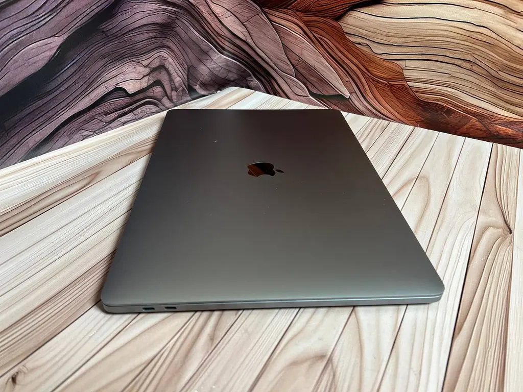 Б/в Ноутбук Apple MacBook Pro 16" 2019 A2141 i9-9880H/32/1TB (C02G83QBMD6T) - фото 6