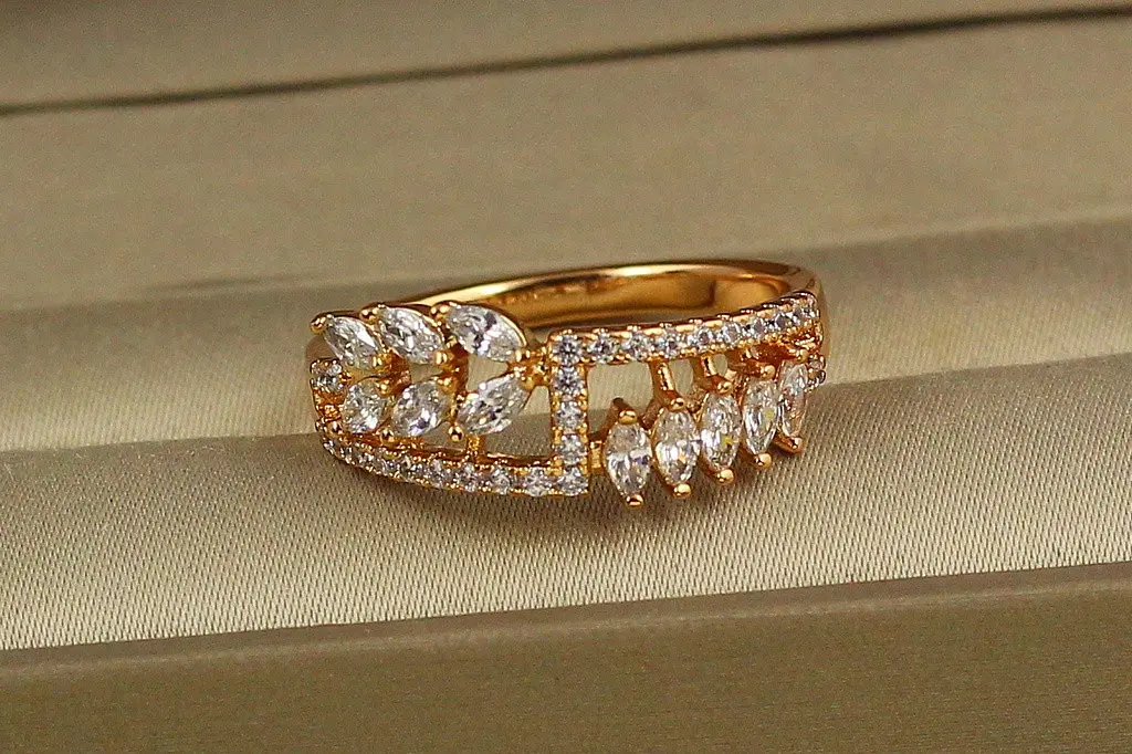Кільце Xuping Jewelry тріумф р 20 золотисте