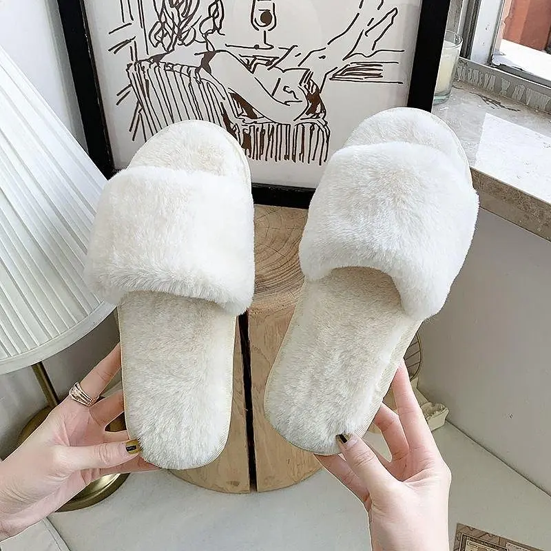 Жіночі плюшеві капці домашні — м’які хутряні тапочки для дому, з відкритим носком 36-37, білі KT8003701 - фото 2