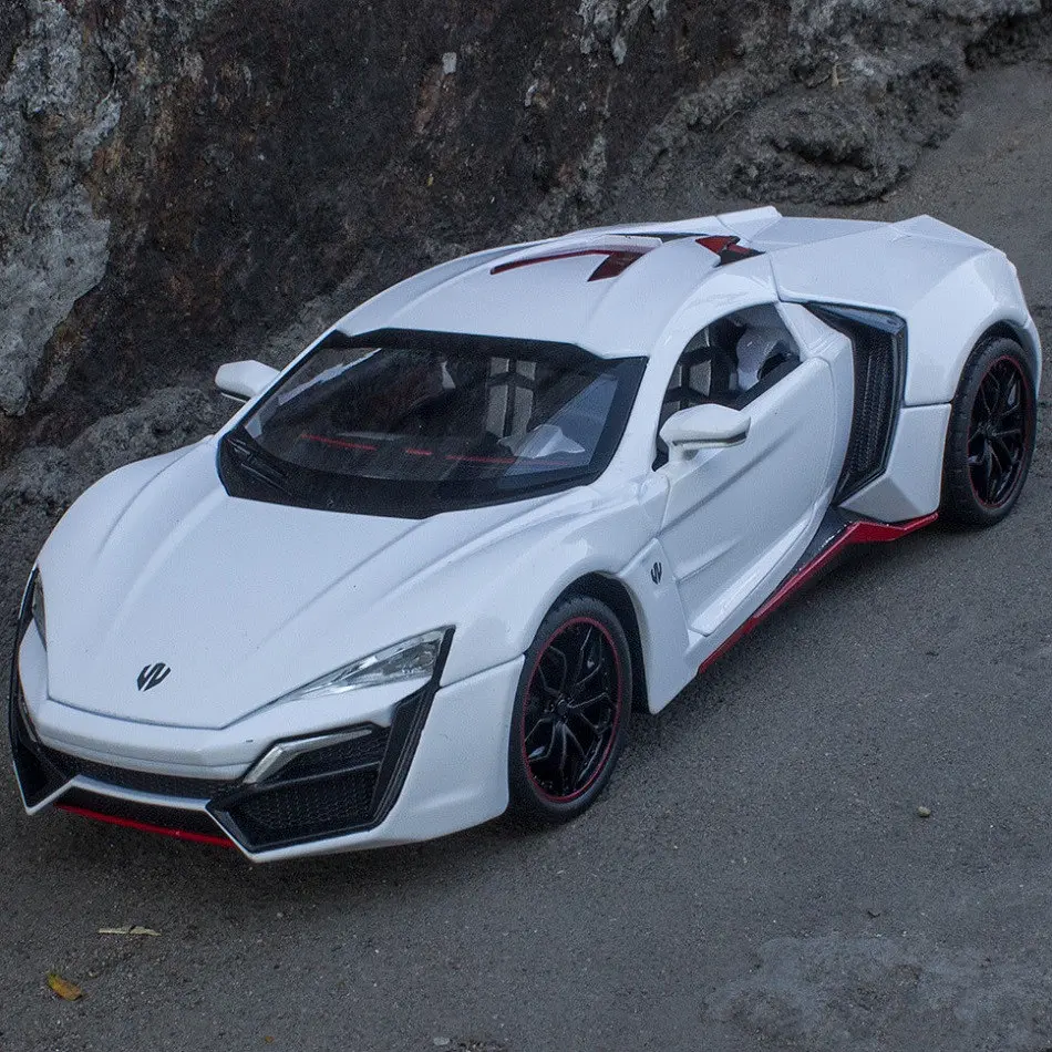 Колекційна металева модель гіперкара АвтоЕксперт Lykan HyperSport з інерцією, світлом та звуком 1:24 - фото 4