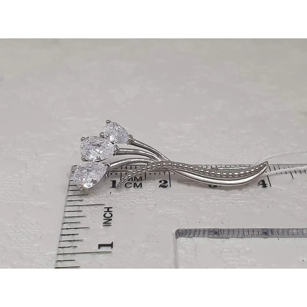 Срібна брошка-шпилька Ірій з фіанітами. 9533 - фото 2