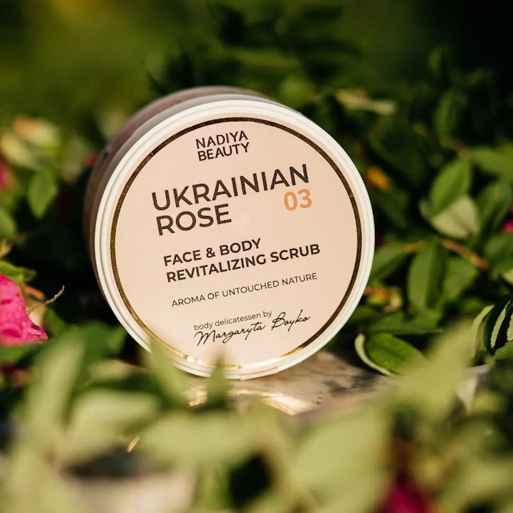 Відновлювальний скраб для обличчя та тіла Ukrainian Rose 200 мл - фото 4